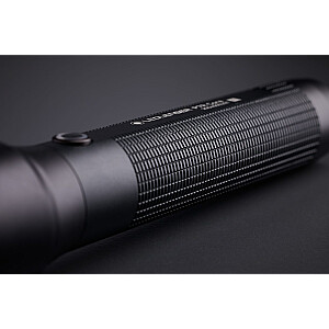 LED rankinė lempa Ledlenser P7R Core Black