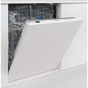 INDESIT D2I HD526 Встраиваемая посудомоечная машина.