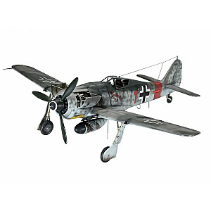 Пластиковая модель Fw190 A-8 Sturmbock 1/32