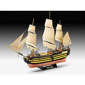 Пластиковая модель HMS Victory.