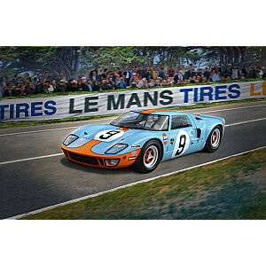 Пластиковая модель автомобиля 1/24 Ford GT 40 Le Mans 1968 года.