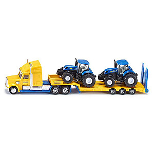 Sunkvežimis su New Holland traktoriais