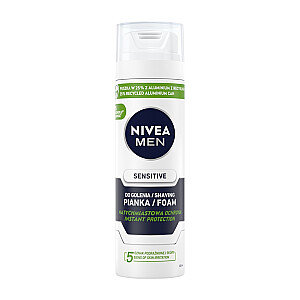 NIVEA Men Sensitive raminančios skutimosi putos 200 ml