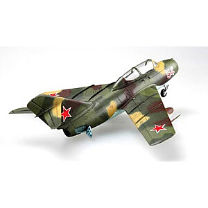 Plastikinis MiG-15UTI Midget modelis.