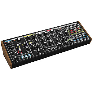 Behringer MODEL 15 - Аналоговый синтезатор