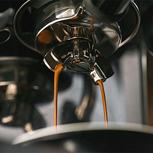 Sage Barista Touch 2L visiškai automatinis espreso aparatas